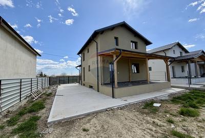 Casă / Vilă Golesti - 23