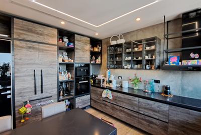 APARTAMENT 8 CAMERE CU SCARA INTERIOARA TIP LOFT -ULTRA LUX - 32