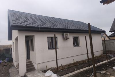 CASA  3 CAMERE |  LUMINA |  85 MPC - 1