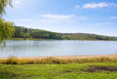 Teren de vanzare in Cetariu, iesire directa la lac, 14 km de Oradea - 1