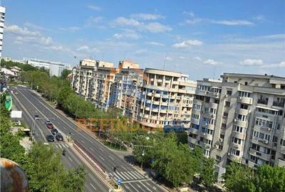 Apartament de vanzare 2 camere, Bulevard Decebal - 5