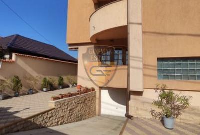 Vila KM 5, D P+1E+M 7 camere 534mp utili, 490mp teren 3 parcari 4 bai 4 balcoane - 1