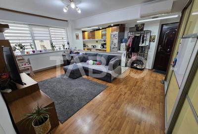 Apartament cu 2 camere decomandat, mobilat în Turnișor