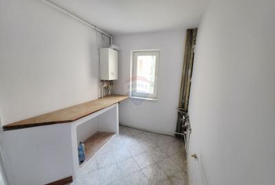 Apartament cu 3 camere de vânzare în zona Maratei - 12