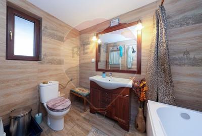 Ansamblu rezidențial cu casă principală și anexe, teren 1.487 mp - 8