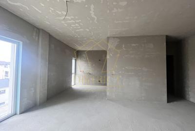 Apartament cu 3 camere decomandat în Braytim