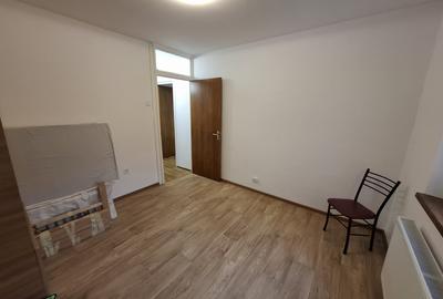 Birou 4 camere Piata Sudului ,2 bai ,10 min metrou , AC , lumini LED - 8