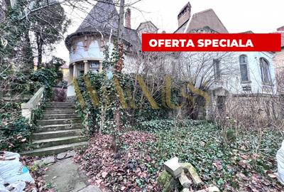 Conac Istoric de Vânzare Cluj ,Central – Locuință Deosebită cu Teren Generos - 1