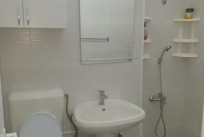 2 camere decomandat 60 mp – 1 Decembrie 1918, balcon, etaj 4/10, 2 min metrou - 5