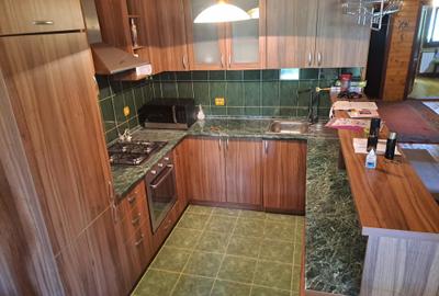 Mogosoaia-Odai, constructie 2013, singur curte, semimobilata, teren 1000 mp - 1