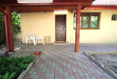 2 camere la curte intr-o zona linistita in Cetatii - 12
