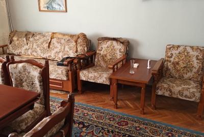 Casa cu etaj, 4 camere, central, acces in curte cu masina - 5