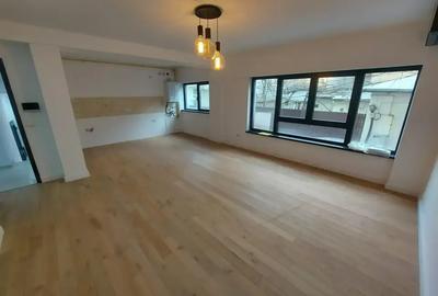 Spatiu birouri 85 mp, bloc boutique lux, Polona - Eminescu /Comision 0 - 1