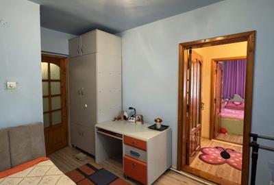 3 cam. etaj 1, 2 bai, 2 balcoane, mobilat+utilat, zona Spital - 15