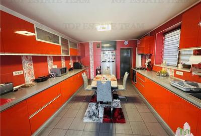 SUPER PROPRIETATE, vila 310 mp construiti, 1000 mp teren PADUREA ROSU - 13