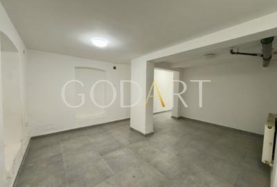 Vila spatioasa | Complet renovată | Central - 23