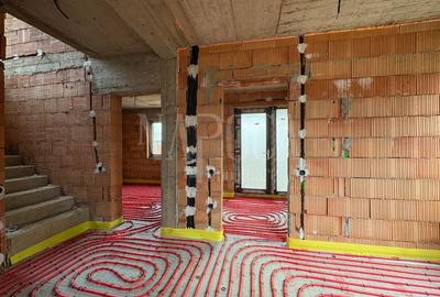 Casa 4 camere de vanzare in Salicea - 3