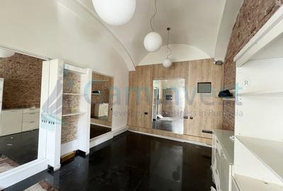 Apartament cu 2 camere decomandat în Ultracentral