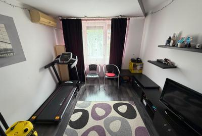 Apartament 2 Camere 1 Decembrie 1918  Instalatii Schimbate 7 Min Metrou - 2