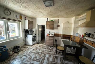 Casă de vânzare, 55 mp, zona Erbiceni - 12