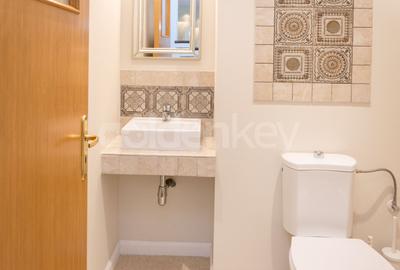 Apartament spatios cu 4 camere in complex cu piscina - 9