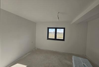 Duplex nou, P+E, 1 apartament la cheie, 1 la alb, Moșnița Veche, comision 0% - 42