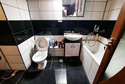 VANZARE 2 CAM BULEVARDUL TINERETULUI - 17
