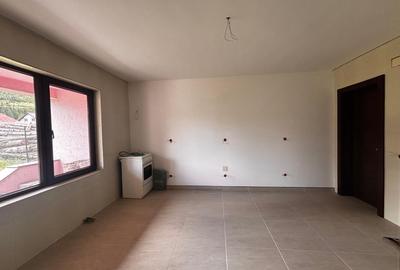 Casa Individuala, de vanzare, 360 mp, zona Piatra Fantanele - 3