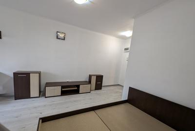 Garsonieră la etajul 1, în bloc renovat, cu lift - 1