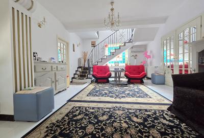 Eminescu - Petrom, constructie 2007, singur curte, 6 camere, 260mp teren - 1