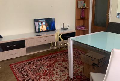 Apartament cu 3 camere semidecomandat, mobilat în Colentina