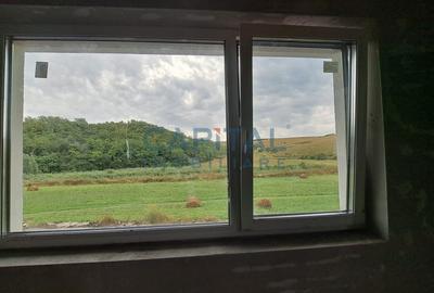 Casa superba cu garaj, aproape de padure - 5