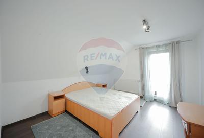 Casă 4 Camere cu Garaj, Construită de Proprietar, Cartier Episcopia - 12