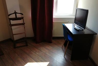 Vand apartament 2 camere central, Bacau - 11