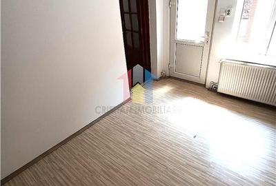 Casa 5 camere Pretabila 2 Familii, teren 176 mp, Bld Dorobantilor - 11