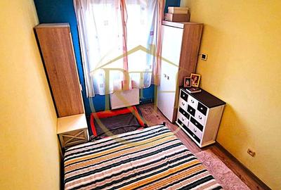 Vand apartament cu 4 camere in zona spitalul judetean,comision ,,0'' - 5