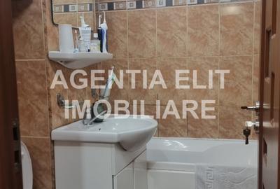 Apartament 3 camere, zona Scolii nr. 13 - 10