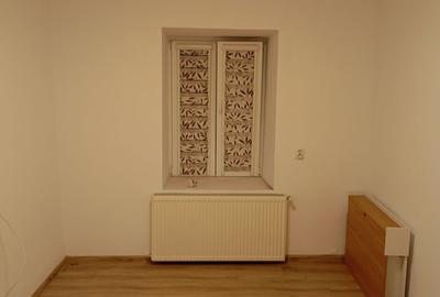 Garsoniera renovata, centrul vechi, centrala proprie, imobil fara risc - 2