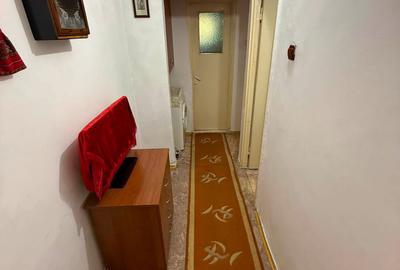 Apartament 4 camere Rovine-Posta , Etaj 1 - 4