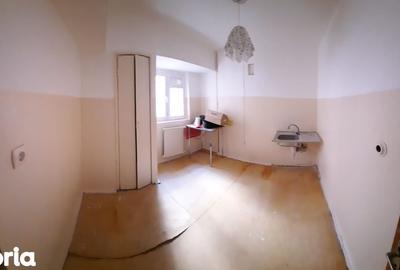 PROPRIETAR Apartament 3 camere - 7