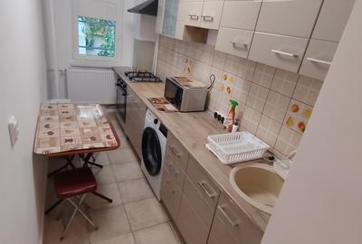 STUDIO la 3 minute de Metrou Mihai Bravu, etaj 1, mobilata.385 eur - 9