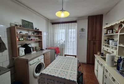 Apartament 2 camere Calea București, U-uri, vav Ramada, bloc construit 1992 - 4