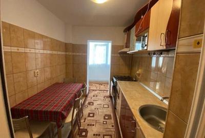 Apartament cu 2 camere decomandat în Galata