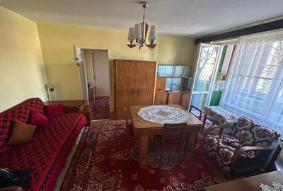 Apartament 2 camere Tractorul,etaj intermediar 92000 Euro