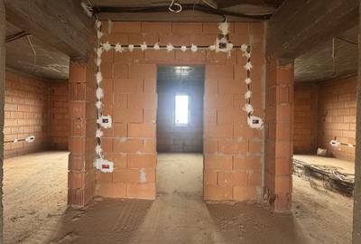 Mosnita Noua-Urseni, Casa individuala, P+1E - 10