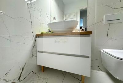 Vânzare  3 camere Grigorescu- -etaj 5/10-2 băi- parcare subter- terasa - 21