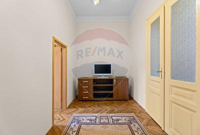 Apartament cu 2 camere de vânzare – zona Ultracentrală - 3