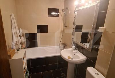Apartament decomandat, 3 camere, 2 bai, zona Nicolina - 10