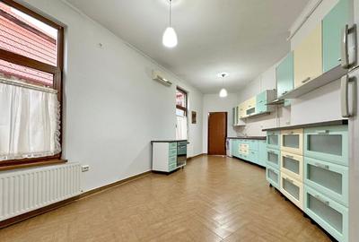 Apartament Vanzare cu suprafata generoasa in Centrul Istoric - 9