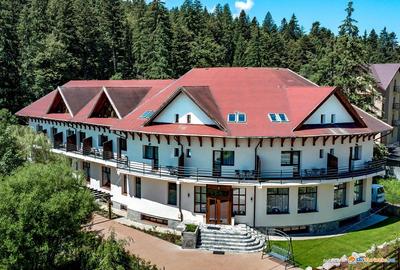 Hotel/Pensiune, de 2,650 mp, în Valea Râșnoavei